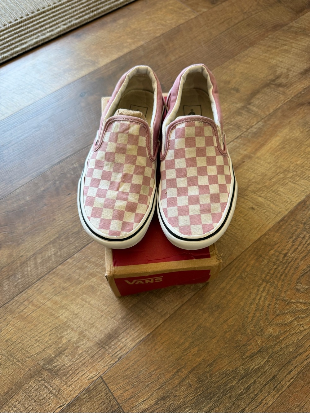 Vans Kids Checkerboard Slip-On in Pink and White